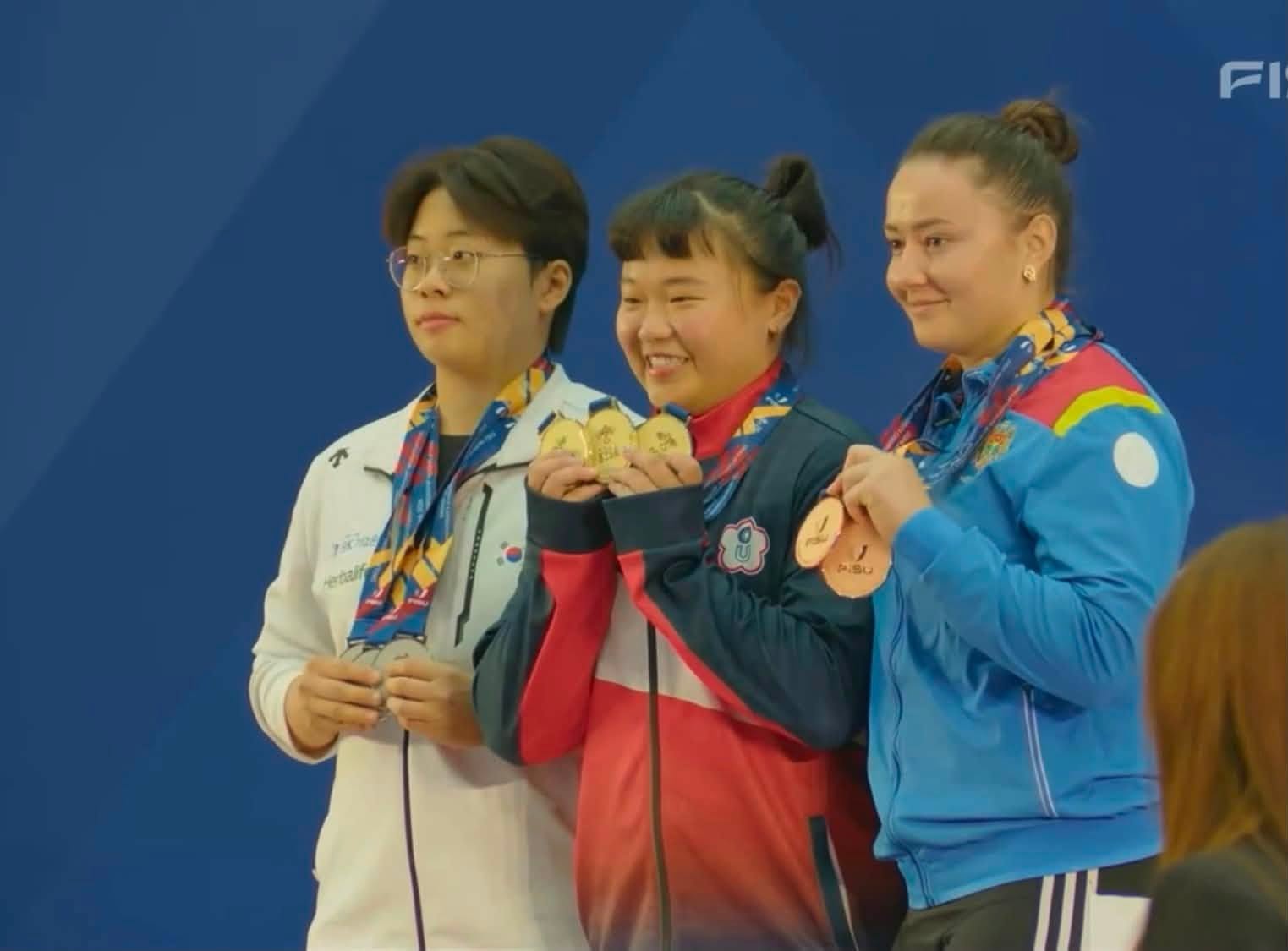 賀！本校舉重隊 楊淑婷、陳歆寧、彭羽琳、莊倚淇參加 2026年卡達杜哈世界大學舉重錦標賽 榮獲9金2銅佳績!!